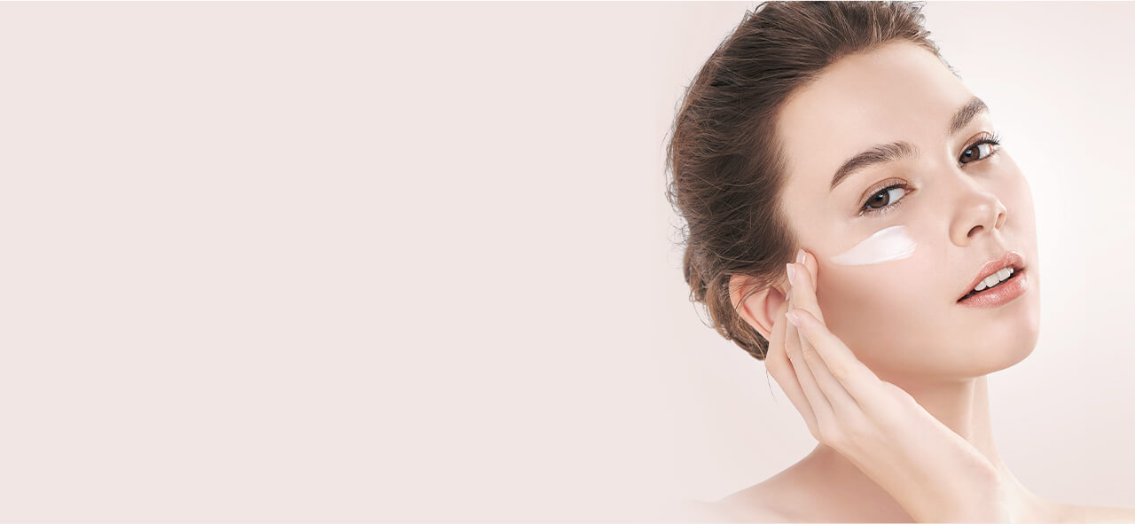 Regenerating night cream_Model